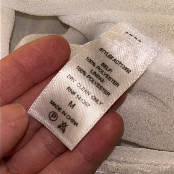 Astr the Label White Gauzy Eyelet Off Shoulder Flowy Cottagecore Peasant Top M - Picture 14 of 15